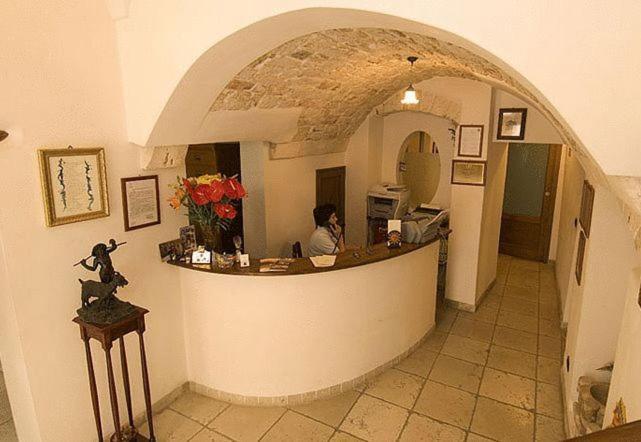 Hotel Palazzo D'Erchia Conversano Exterior foto